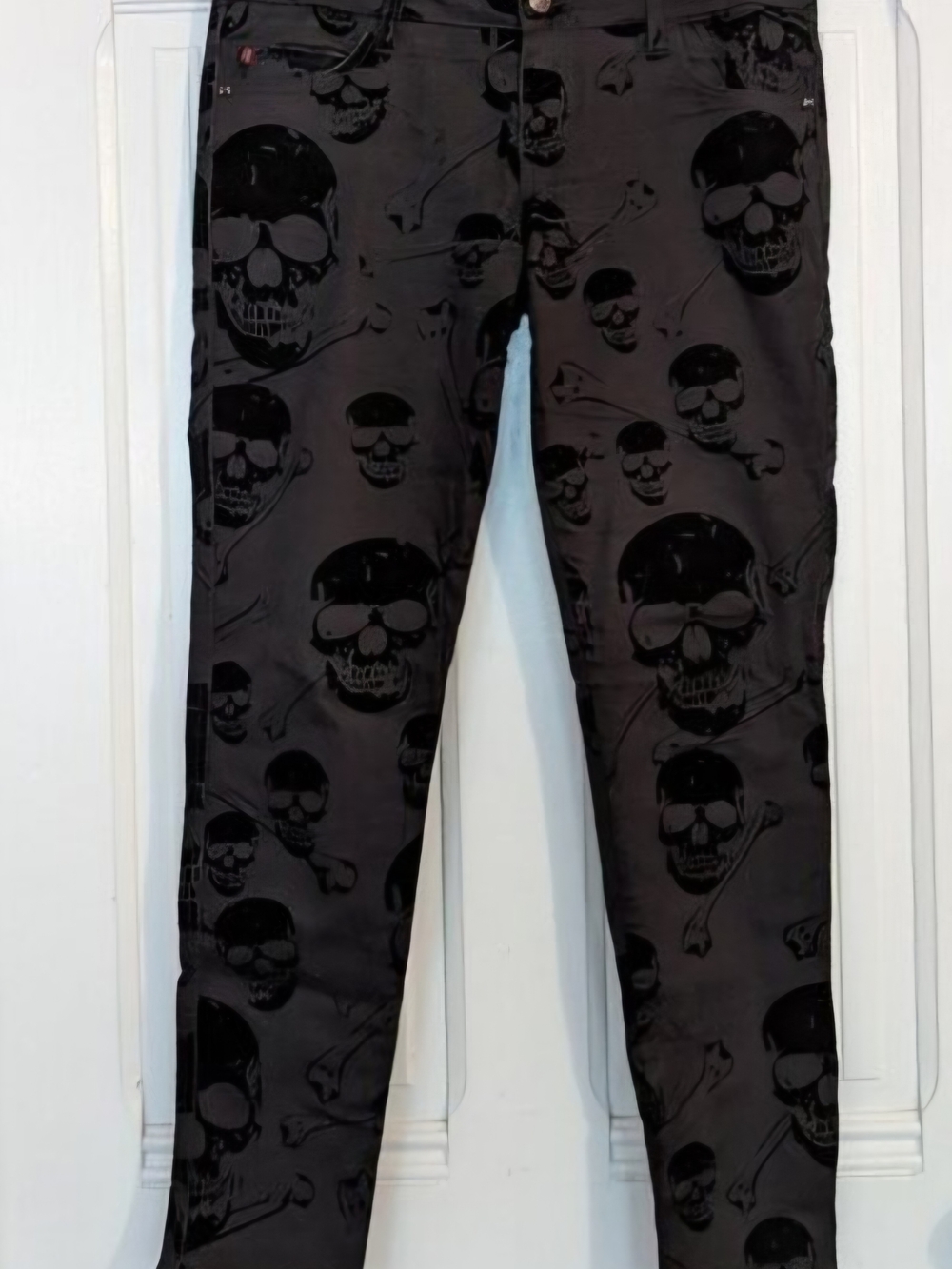 Royal Bones Black Velvet Skull Print Skinny Jeans. Size 13.